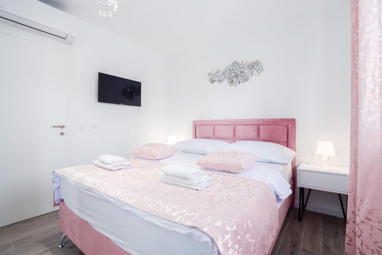 Sea Vista Apartments Kastela Ngoại thất bức ảnh