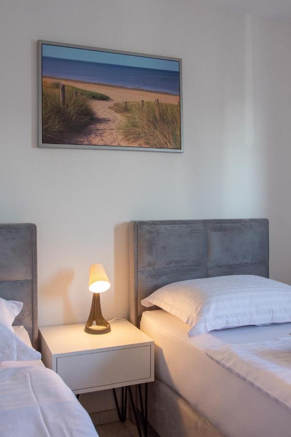 Sea Vista Apartments Kastela Ngoại thất bức ảnh
