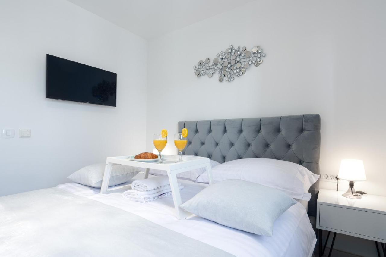 Sea Vista Apartments Kastela Ngoại thất bức ảnh